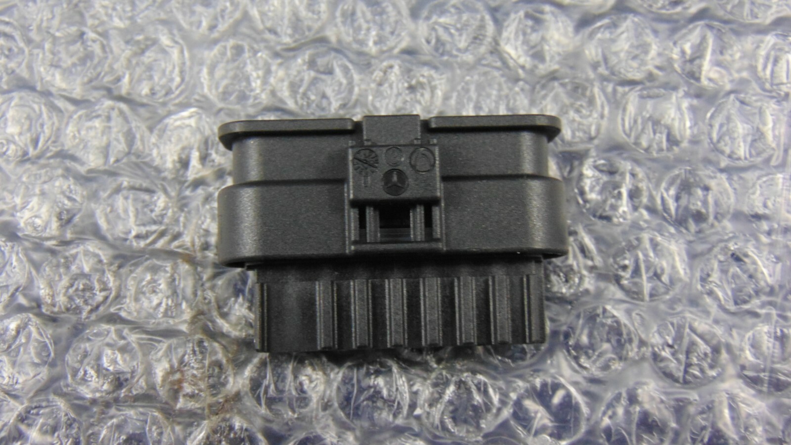 メル90445ページ ୨୧ Plug 8 Pin Wiring Roof A0465458128 Mercedes 322, 309CDI