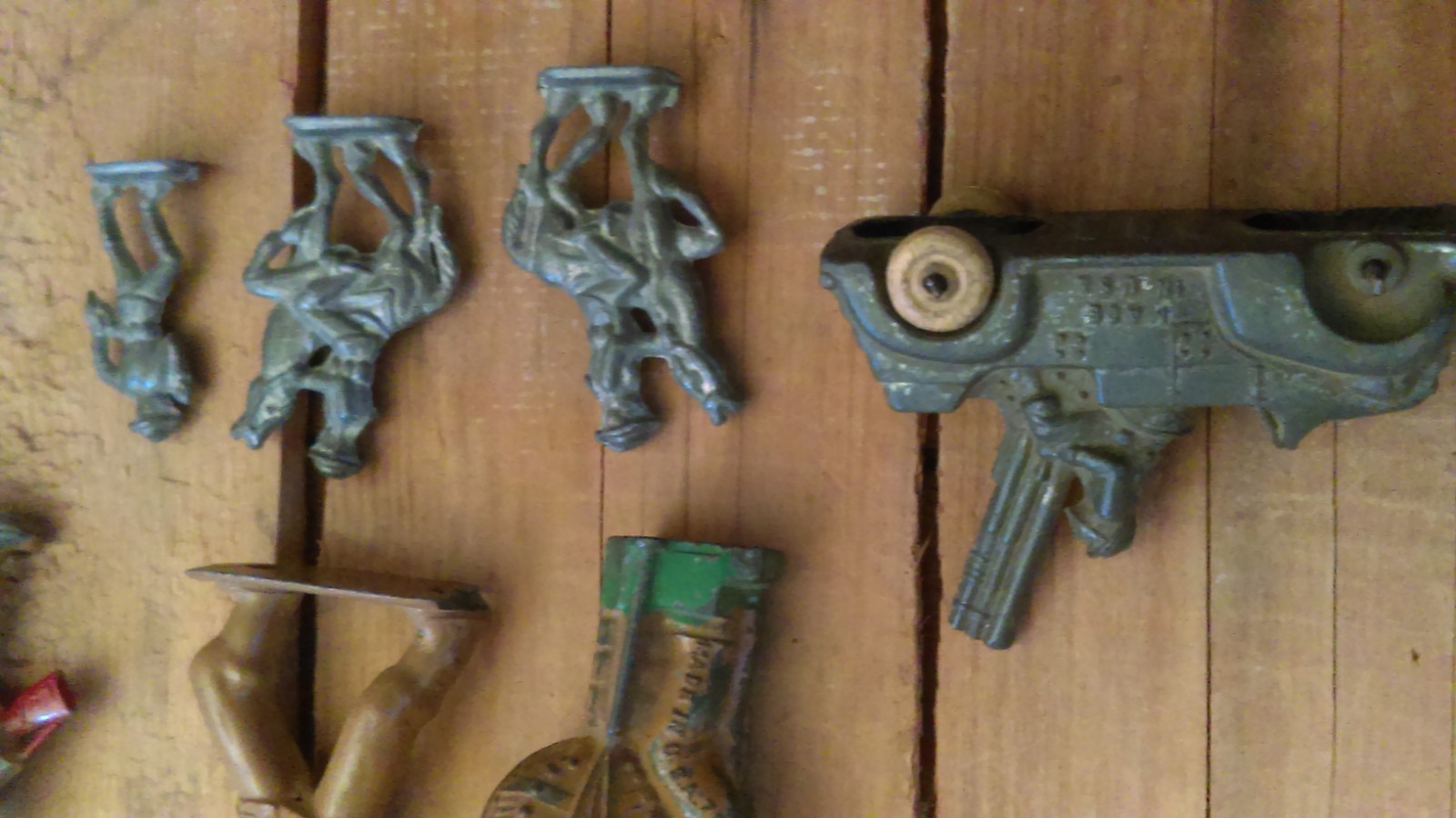vintage lead toys army men (you get all of them)