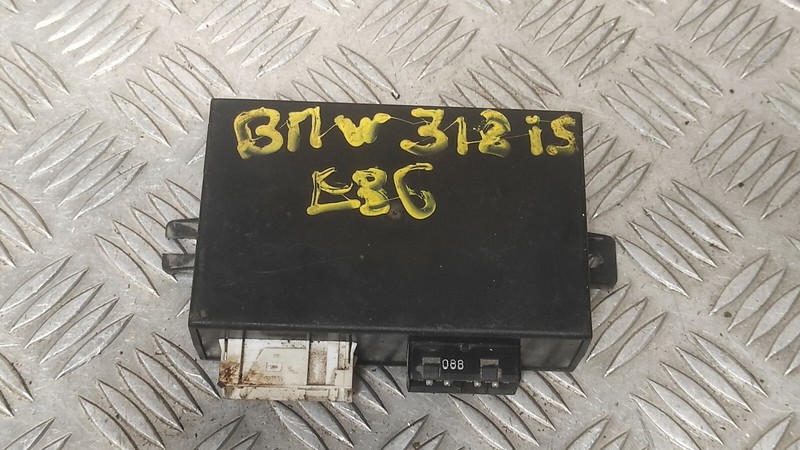 Boitier Module Centralisation - Bmw E36 318i - RéF : 55892110 / 61.35-8368173