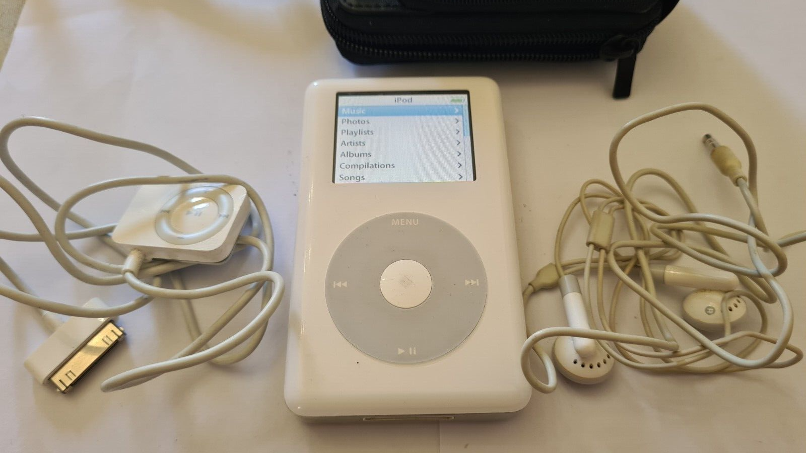 Apple iPod A1099 - 60GB - 4th Generation | 60-80GB