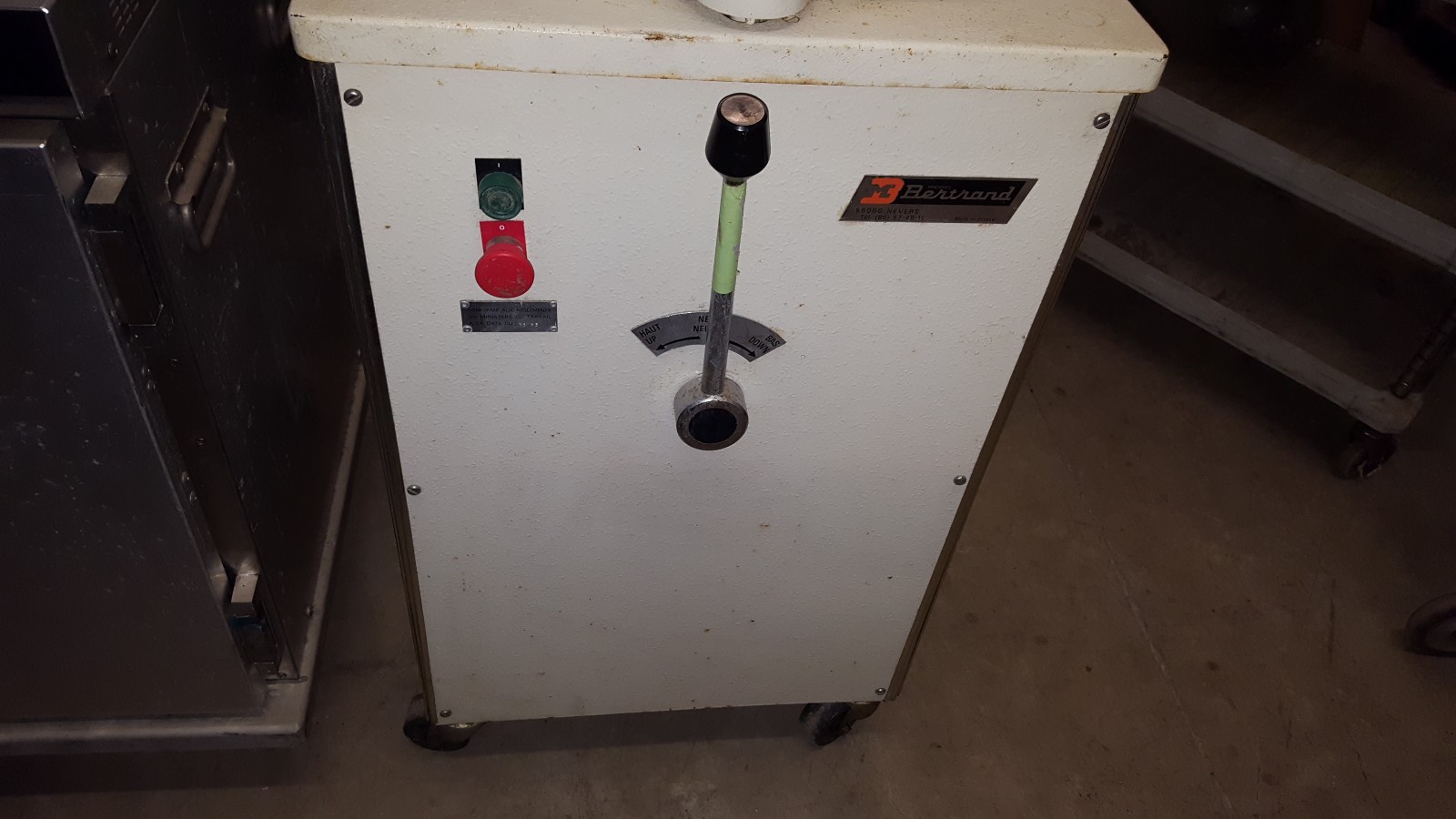 Bertrand  16-Part French Dough Divider, D16 (lightly used)