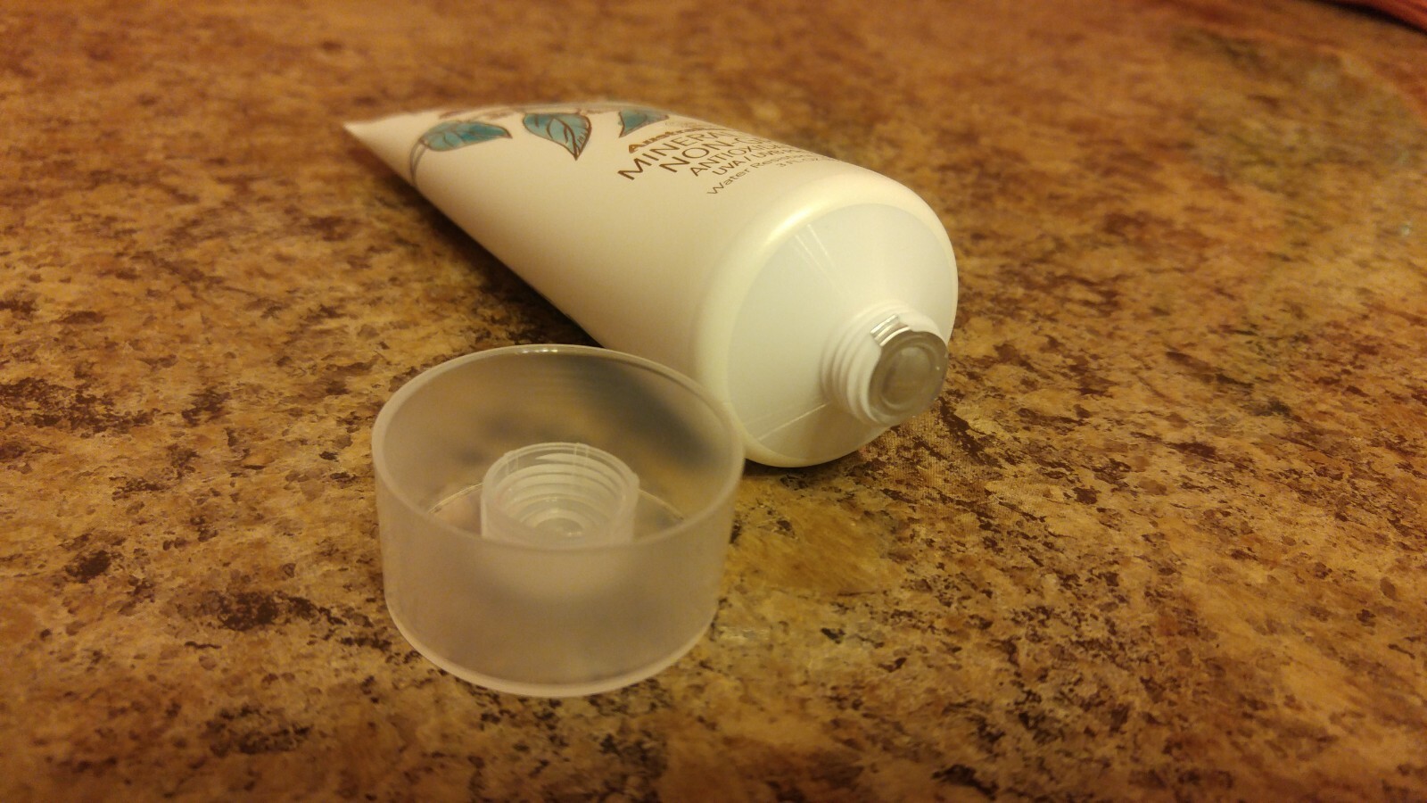 Australian Gold SPF 50 Botanical Sunscreen Tinted Face Mineral Lotion, Exp 03/21