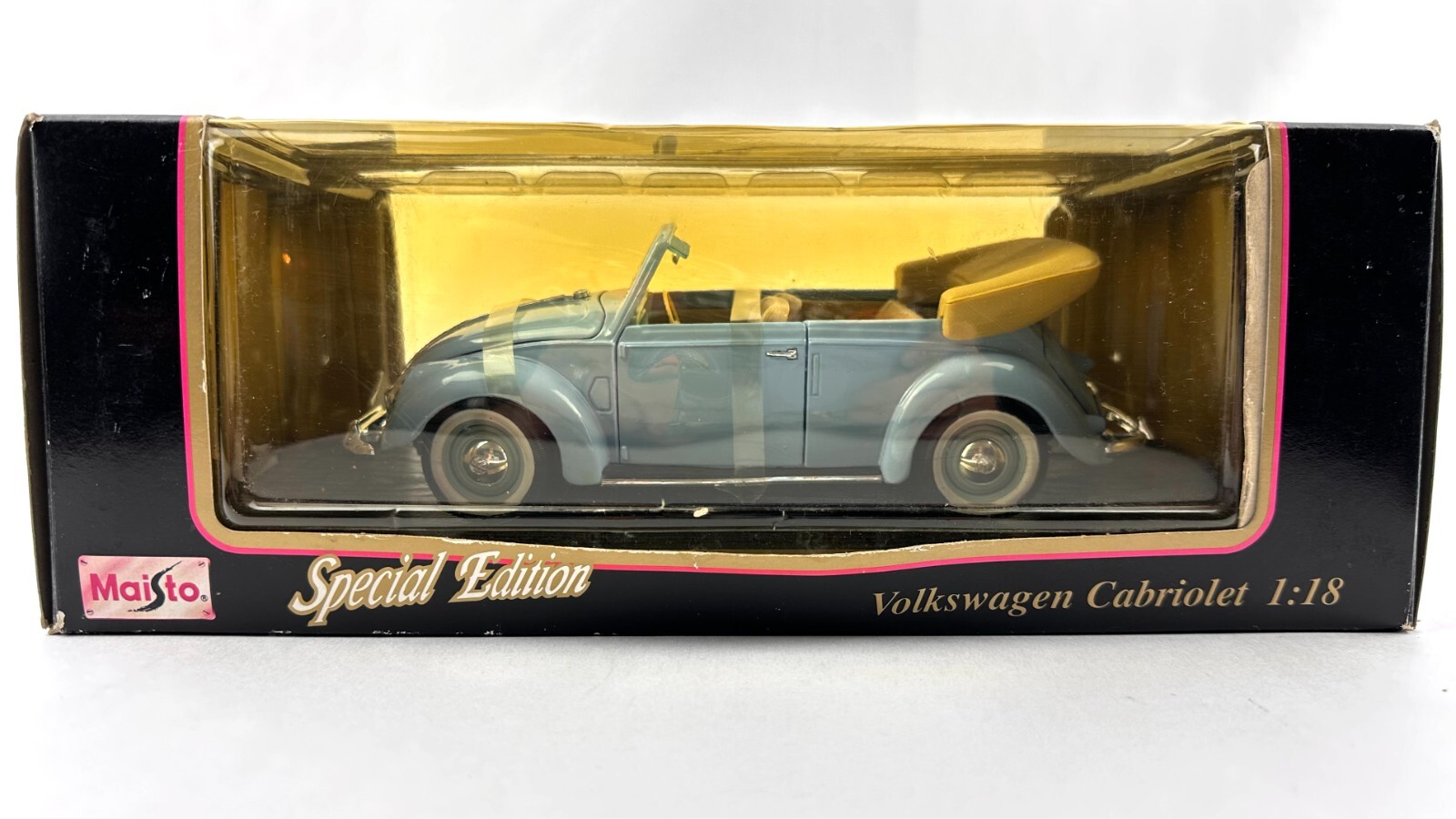 Maisto 1/18 VOLKSWAGEN 1951 レッド Maisto 1:18 Volkswagen VW Beetle year 1951 red / cream white