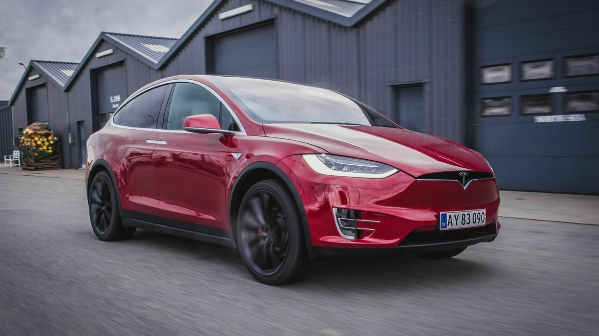 Tesla Model X P90d Fahrbericht Test Mobilede