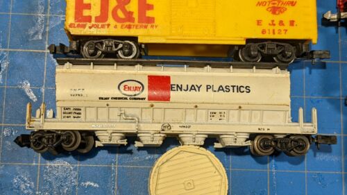 N SCALE FREIGHT CARS