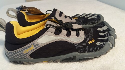 Kids Vibram Fivefingers Toe Shoes Size 37