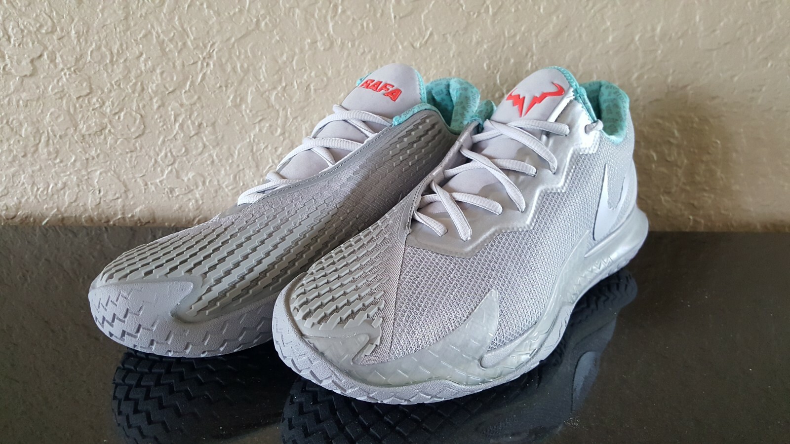 Nike Men's Zoom Vapor Cage 4 Shoes Metallic Nadal BITE Nike Men's Zoom Vapor Cage 4 Shoes Metallic Nadal BITE