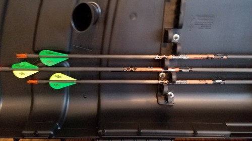 Elite Option 6 Compound Bow New Case New String Archery Hunting