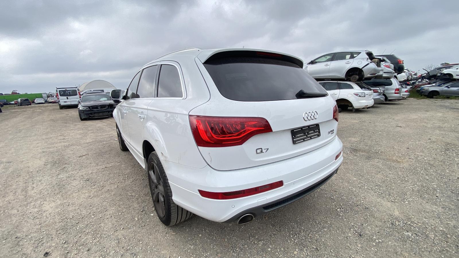 2014 Audi Q7 OVERFLOW BOTTLE 4L 09/06-08/15 P/N  7L0121407F image 9