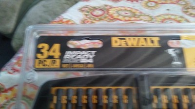 Dewalt. Impact drive set  34. pc./p.new in the case.