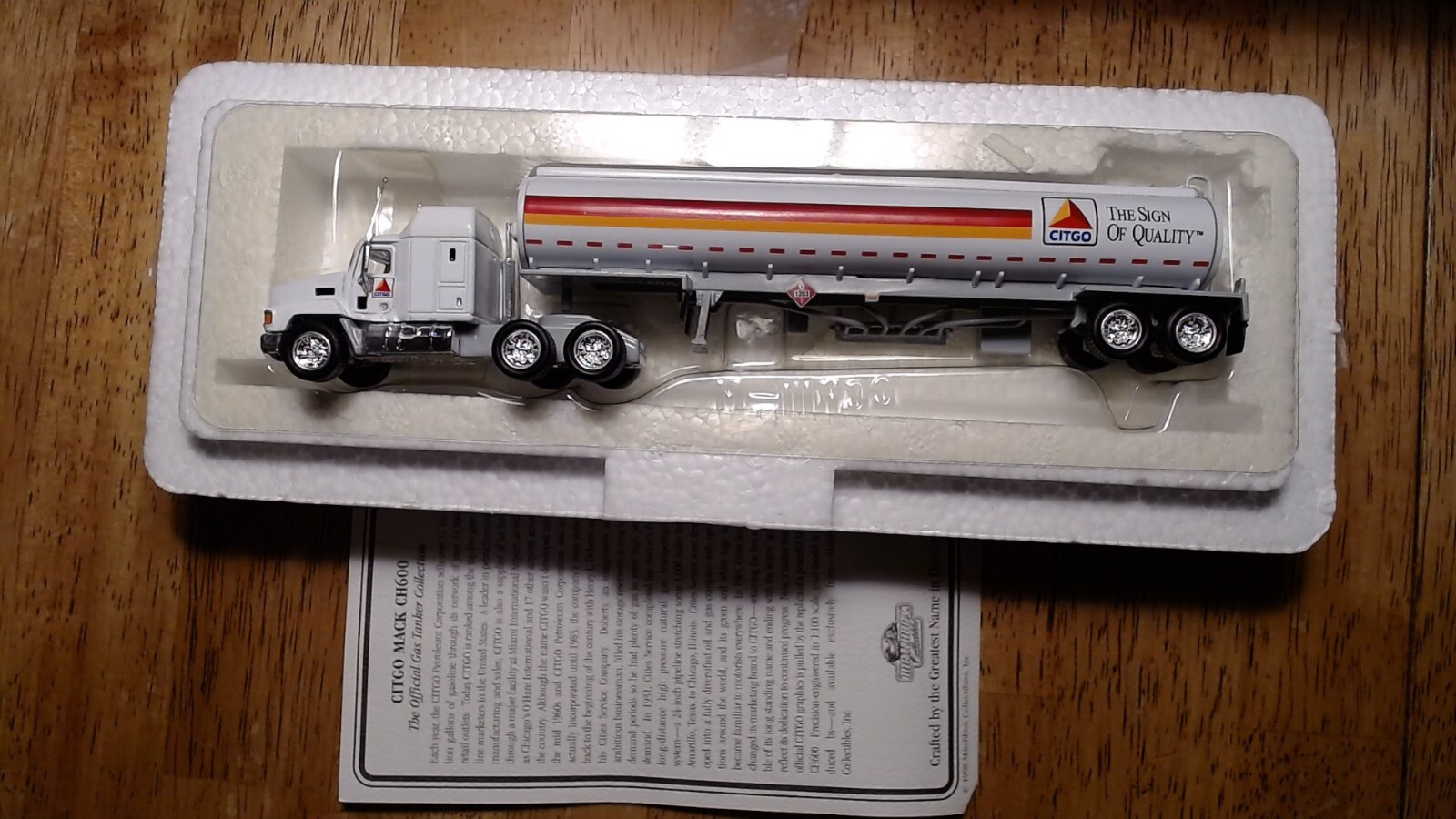 MATCHBOX 1996 1/97 CITGO MACK CH600 TRUCK AND TANKER NIB