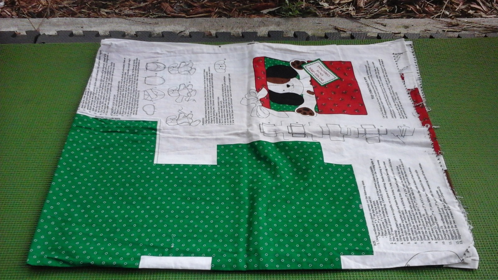 Vtg Lot Christmas Craft & Decoration Aplique  Cut To Sew Fabric (9 panels )