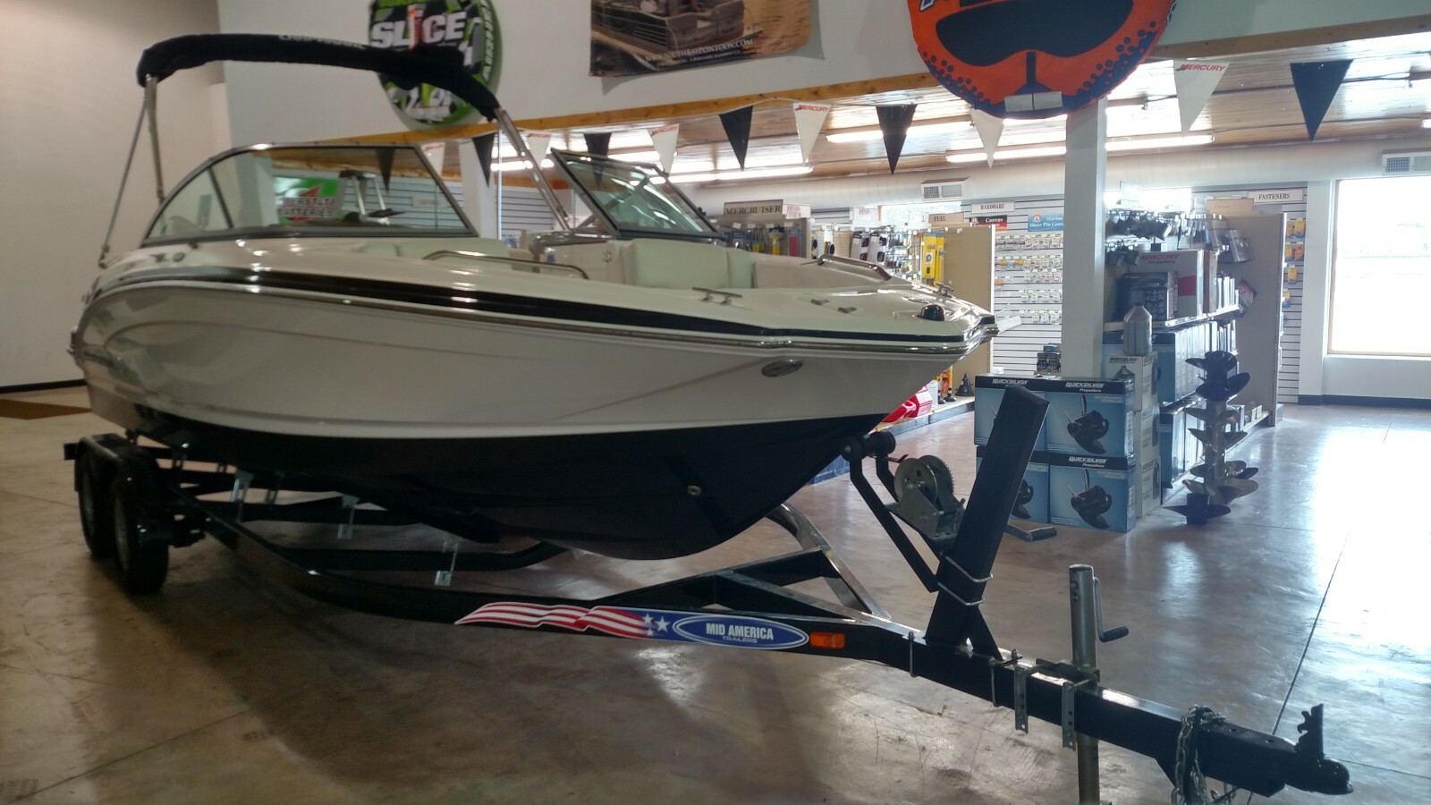 2013 - Chaparral Boats - 216 SSi