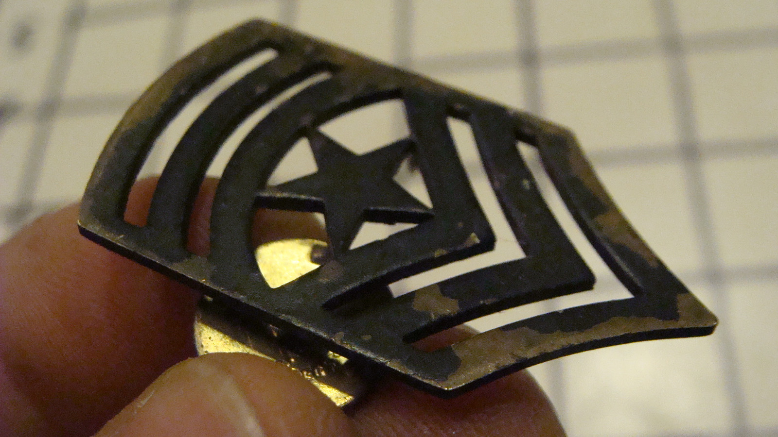 Vintage Original -- lot of military metal items, as you see them