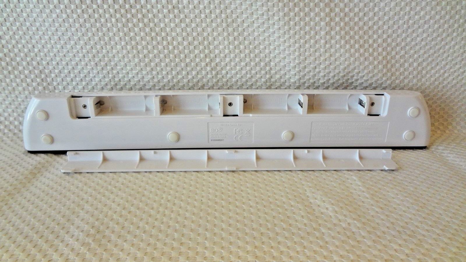GENUINE NINTENDO Wii WIRELSS ULTRA SENSOR BAR 091002 - WHITE