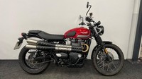 TRIUMPH STREET SCRAMBLER ** 12 MONTH MOT - RADIATOR GUARD - 2 KEYS ** 