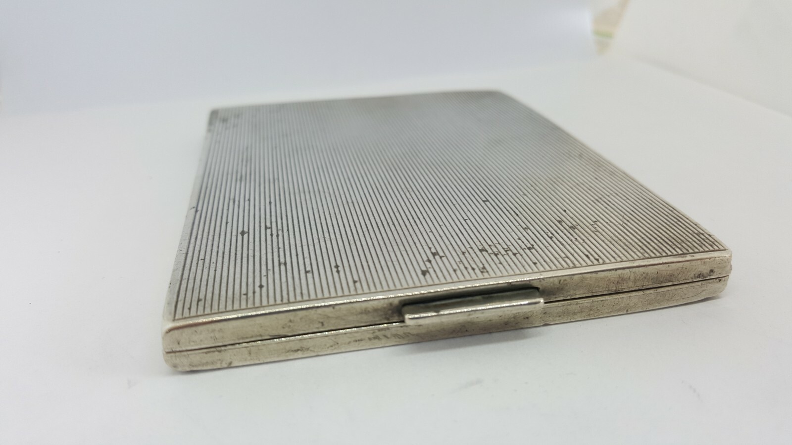 VINTAGE STERLING SILVER  CIGARETTE CASE ENGINE TURNED