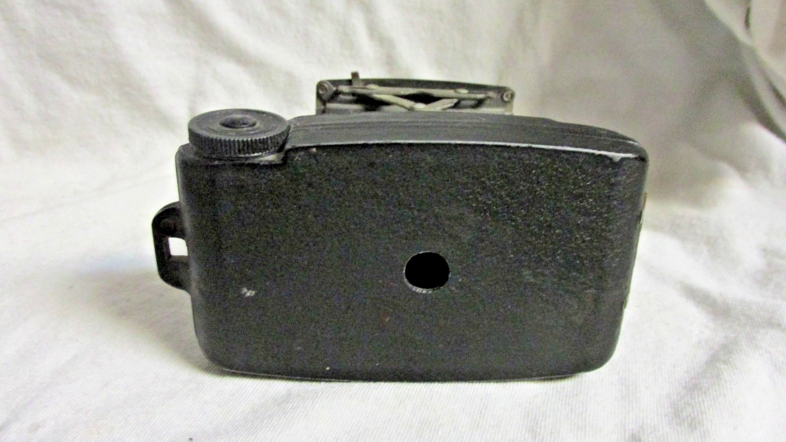 Vintage Universal Univex Model AF-3 Mini Folding Camera