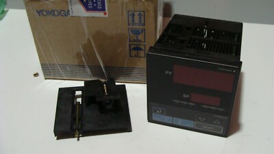 NEW YOKOGAWA UP350 Temperature Controller UP350-01  NEW in BOX ************