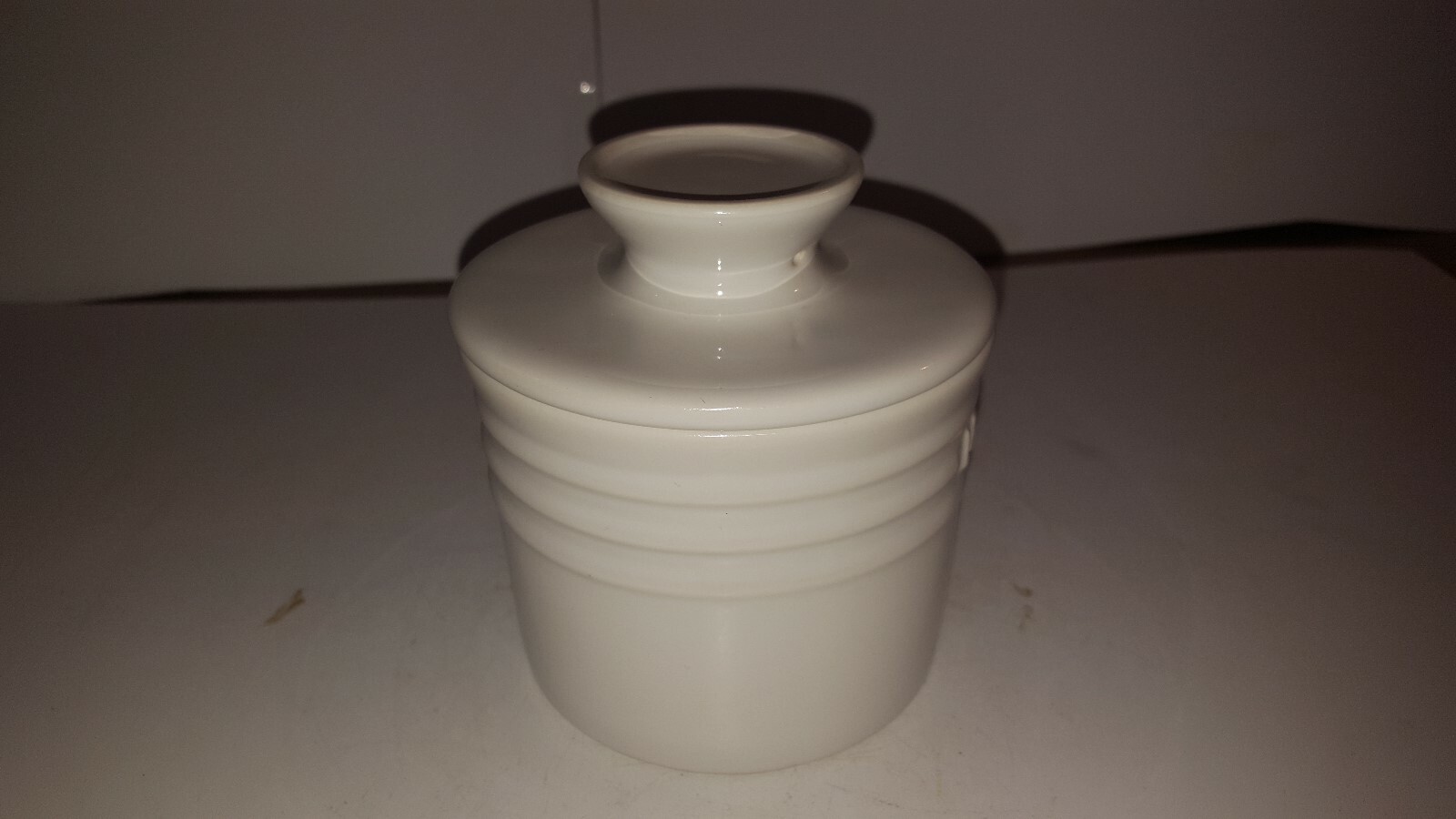 Le Creuset ~ White ~ Stoneware ~ Butter Bell Crock ~ White  Butter Crock NWT