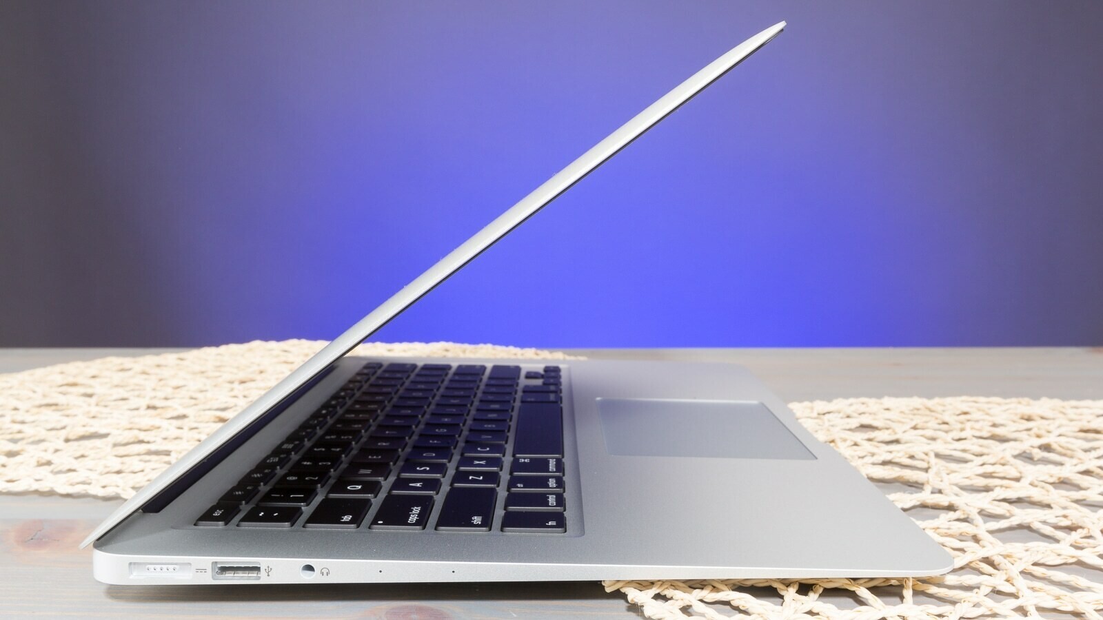 2017+ APPLE MACBOOK AIR 13