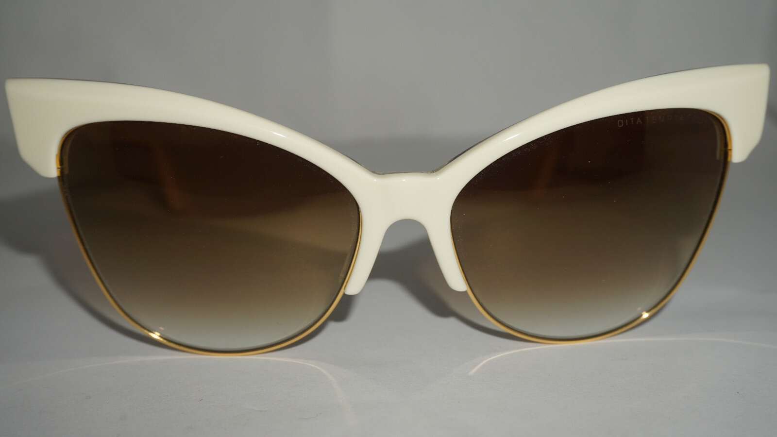 Pre-owned Dita Sunglasses Gold Cream Brown Gradient Temptation 22029-c-crm-gld-61 In Brown Gradation