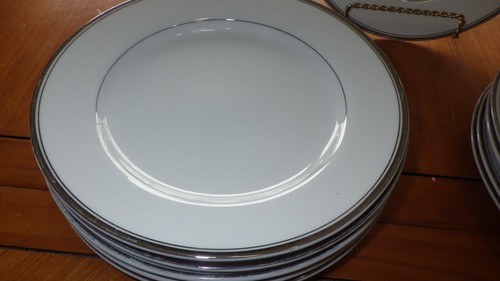 Sincerity by IMPERIAL China Salad Plates 10 7.5