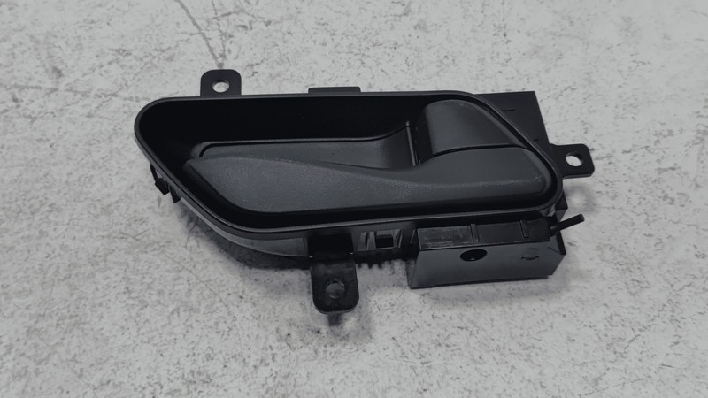 Used 2021-2025 Nissan Rogue Rear or Front Passenger Side Door Interior Handle OEM
