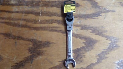 Dewalt DWMT752020SP  11/16'' Flex Head Combination Ratchet Wrench  NEW