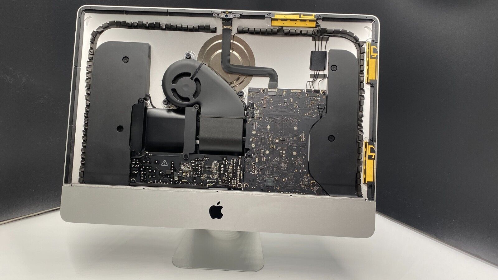 Apple iMac 21.5 Apple iMac 21.5