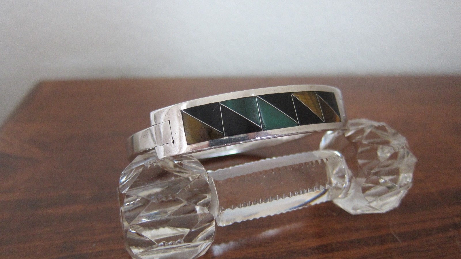 Vintage ~ Mexican Sterling Silver Green Multi color Onyx Design Bangle Bracelet~