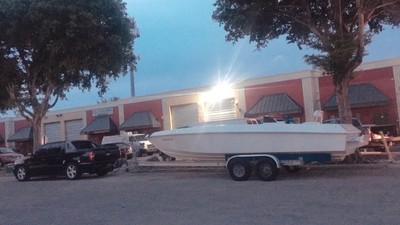 1982 27' excalibur center console rare off shore