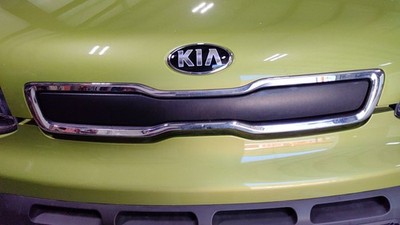 14-16 Kia Soul Front Upper Grille (Matte Black Finish)