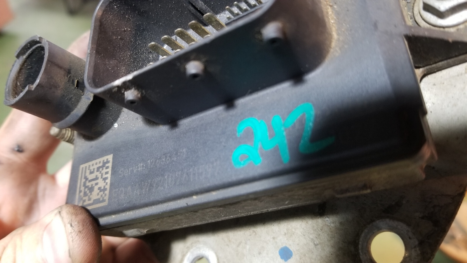 GM Silverado Sierra Glow Plug Control Module Computer 12642260 - Picture 4 of 4