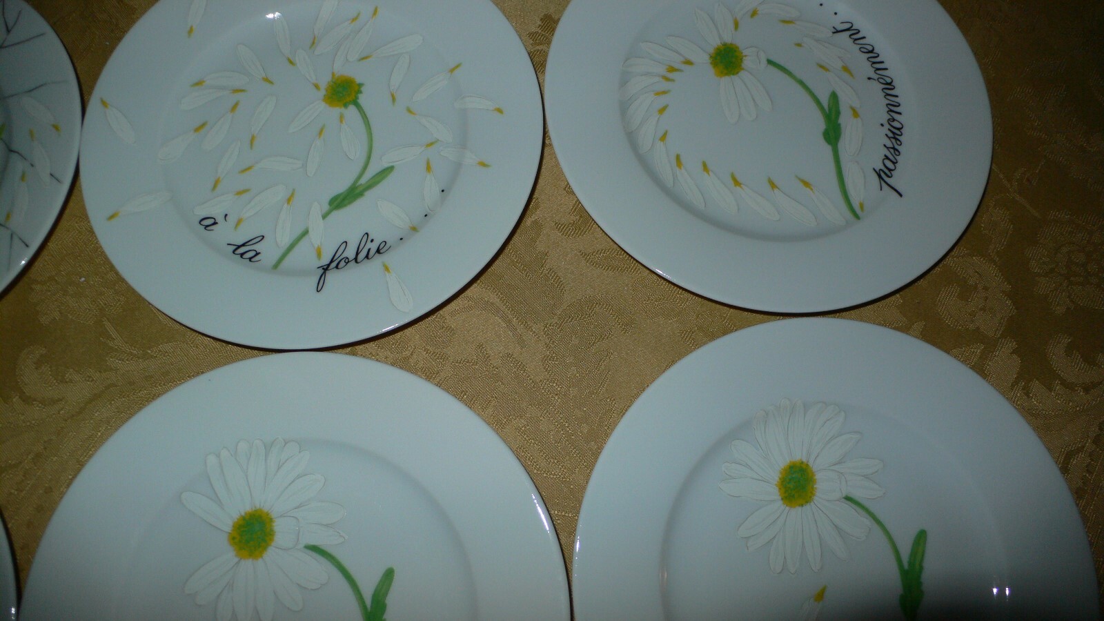 LIMOGES PORCELAINE DE POLOGNE DAISY FLOWERS 6 SALAD PLATES