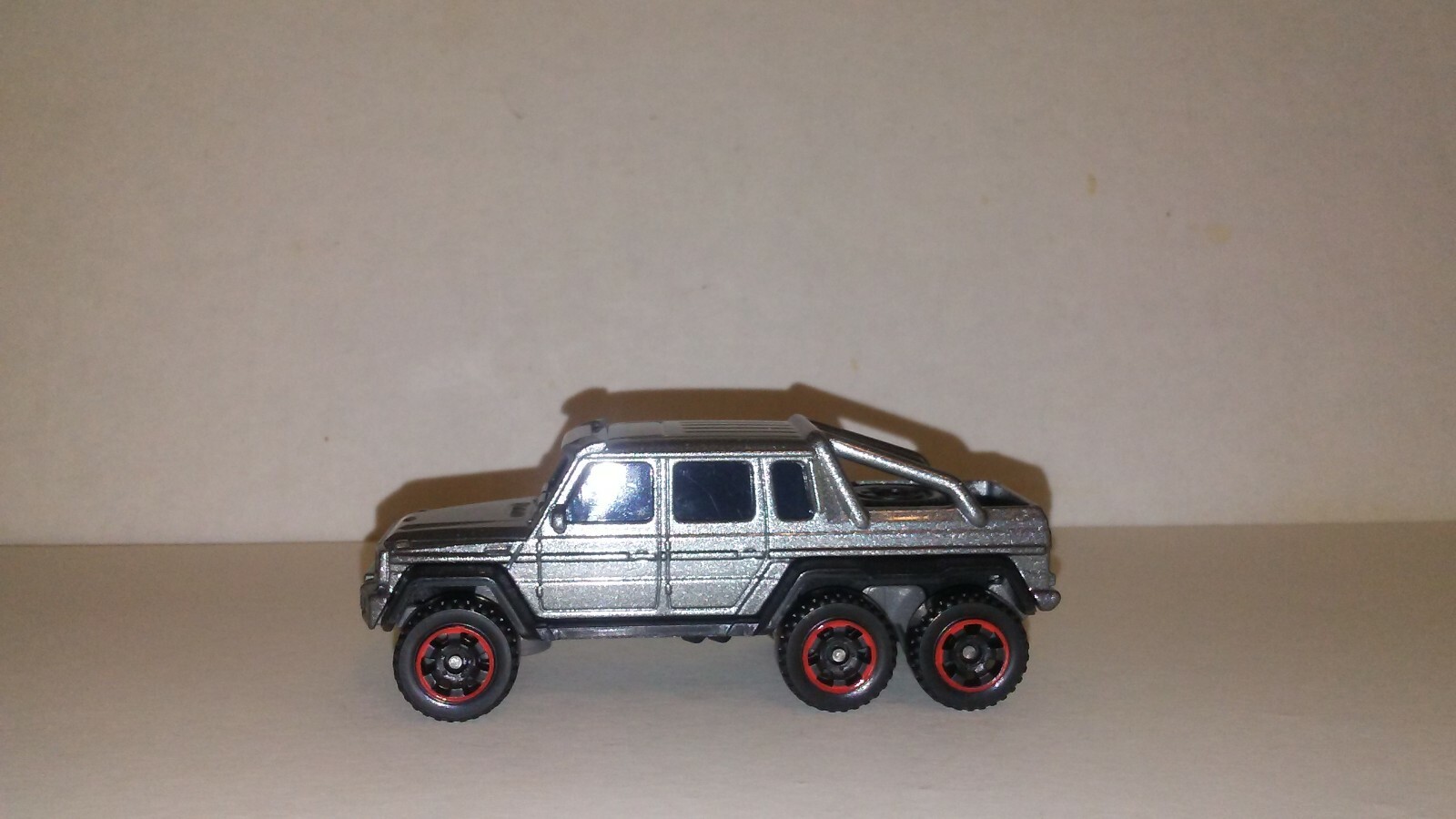 MATCHBOX - 1/64 - OFF-ROAD - MERCEDES BENZ G-63 AMG 6X6 PICKUP TRUCK - LOOSE