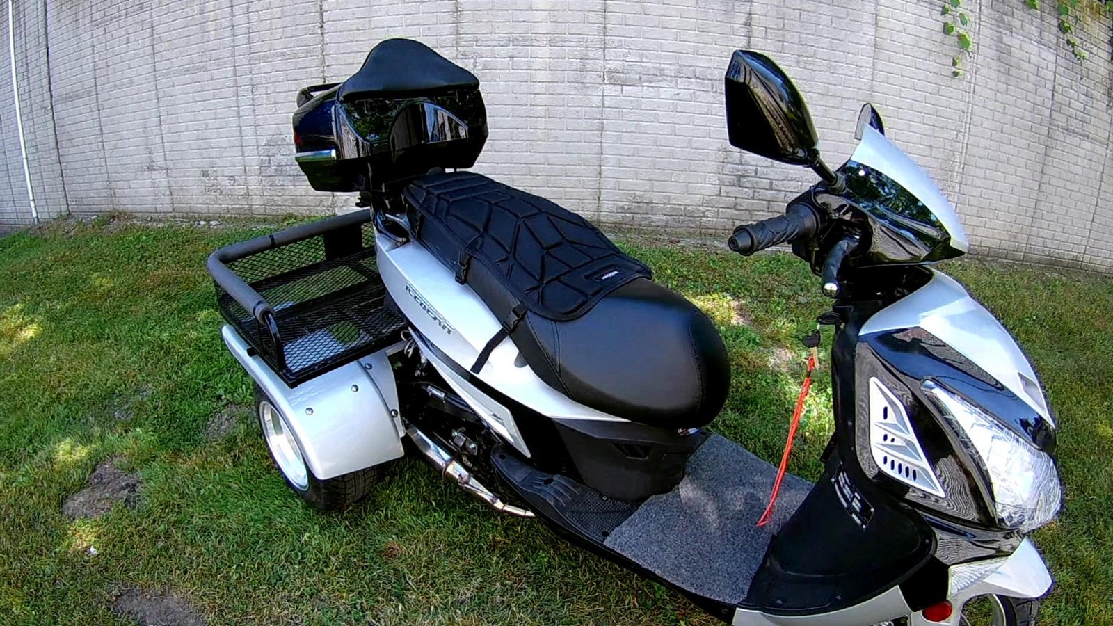 NEW ICE BEAR Motor Trike Gas Motorcycle 3 wheeler DEMO 150cc compare to Triglide