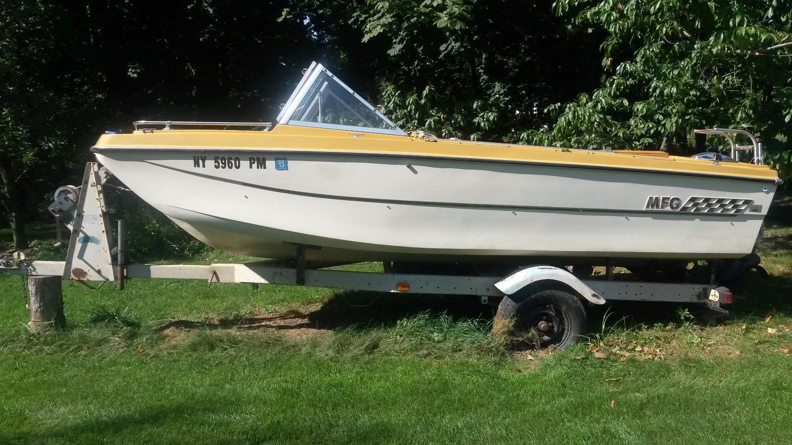 1974 MFG 16' Bowrider & Trailer - New York
