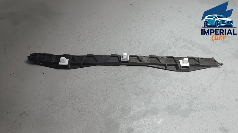 Used Honda Pilot Rear Bumper Right Passenger Side Retainer Spacer Bracket OEM 2016-22