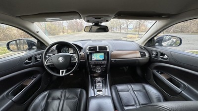 image 13 of interior