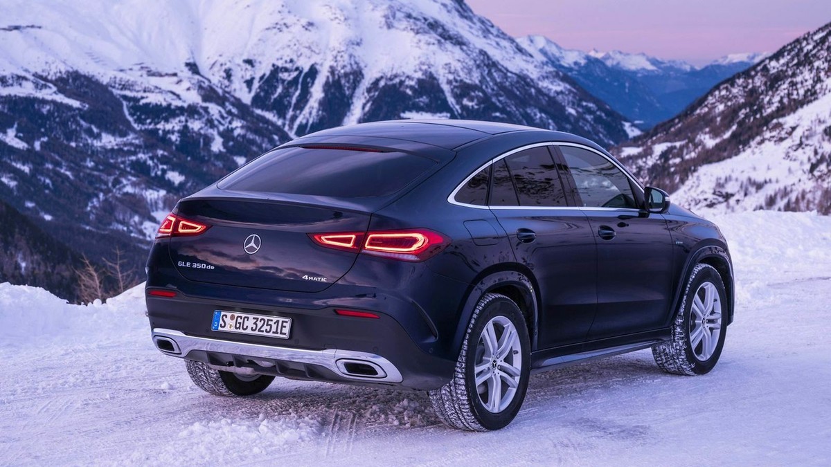 So Fahrt Das Mercedes Gle 350 De 4matic Coupe Mobile De
