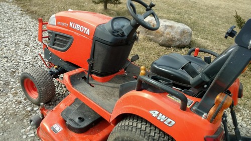 Kubota BX1870 BX 1870 Compact Diesel 4x4 Tractor w/ 60 Inch Belly Mower