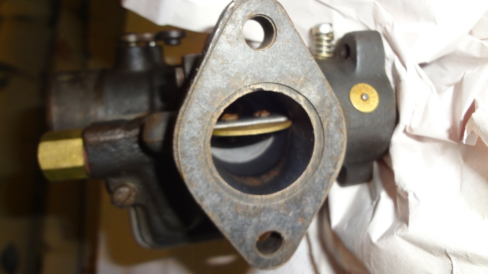 FARMALL H CARBURETOR  International Harvester Carb,  50981