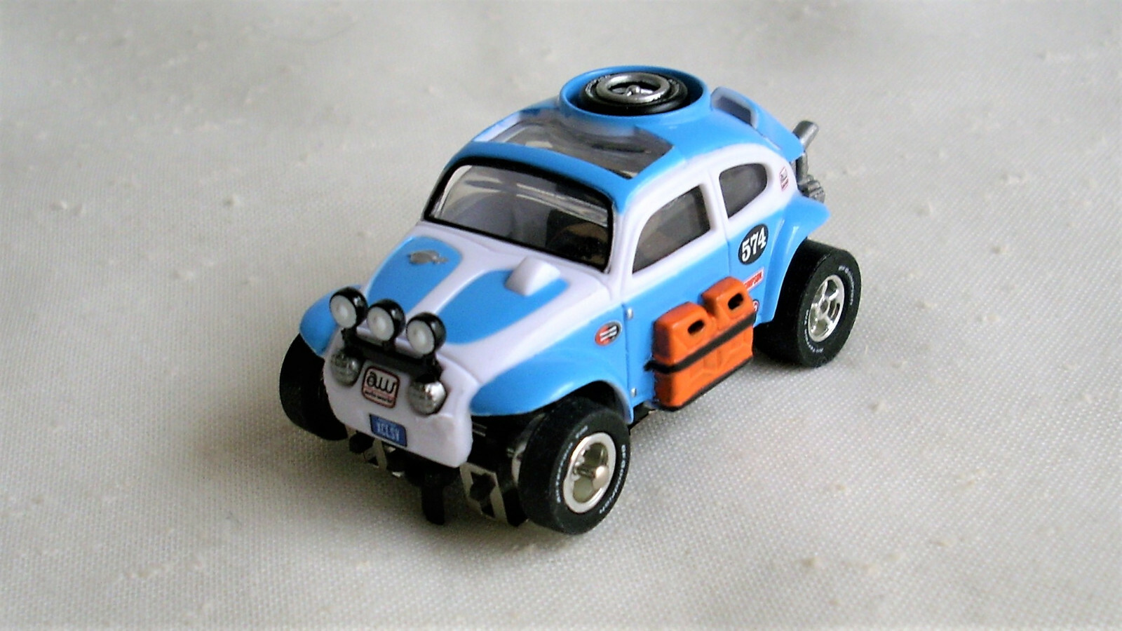 AUTO WORLD EXCLUSIVE VW Baja Bug, Blue & White AW Xtraction Ultra-G HO Slot Car