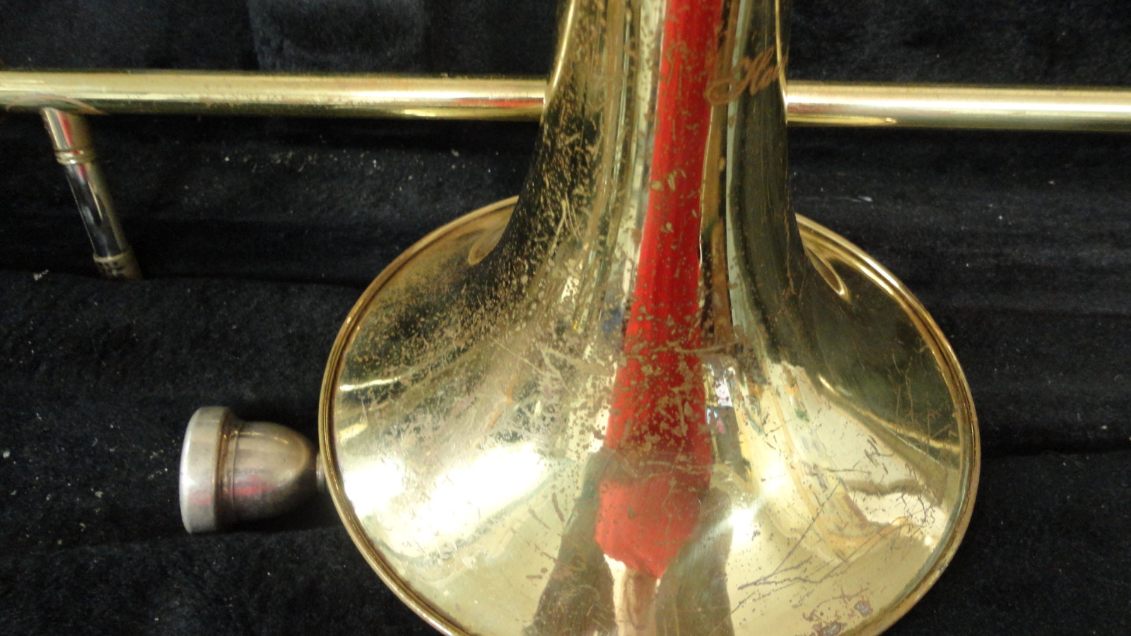 TROMBONE with case  Item# 6161-2000
