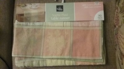 Bed Bath & Beyond Table Runner 14'' x 90''
