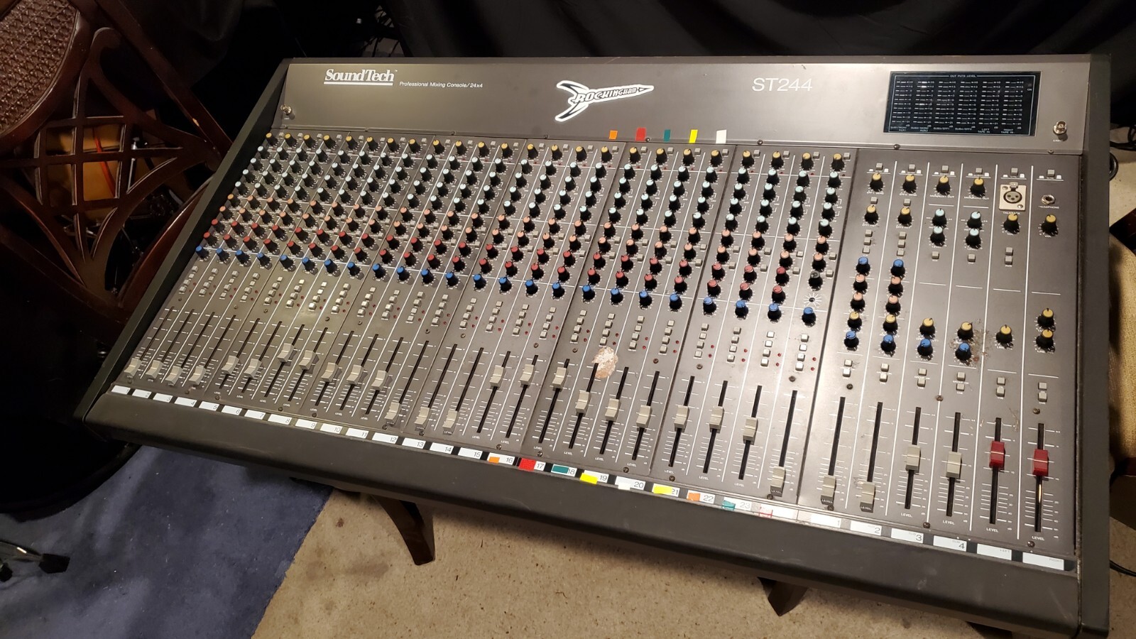 SoundTech 24x4 Mixing Console | eBay SoundTech 24x4 Mixing Console | eBay