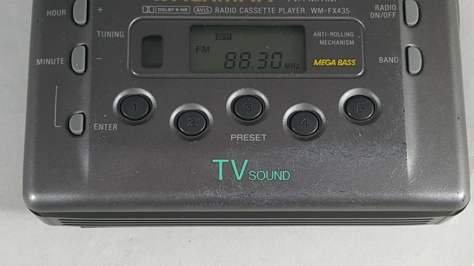 Sony Walkman WM-FX435 TV/FM/AM Cassette Tape, Radio Works, Needs Belts