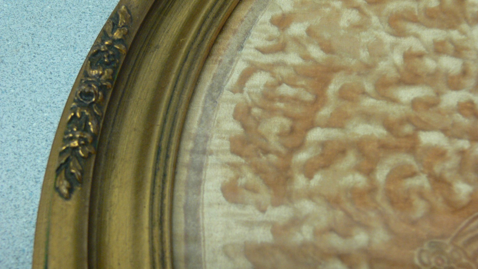 Framed Vintage 1920s Velvet Tapestry Chenille Flapper Girl Art Gold Gilt Frame