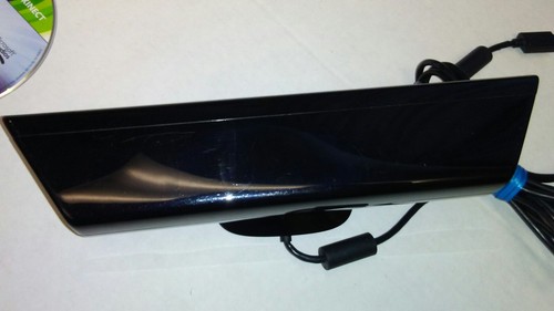 Xbox 360 Kinect Black Sensor Bar Model 1414 w/ Kinect Sports